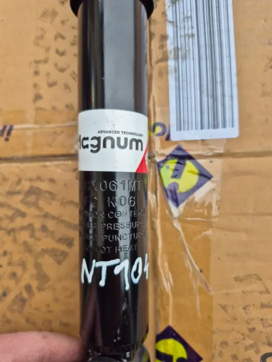 MAGNUM AGX061MT takajousitus Astra/Zafira-malleihin image 3