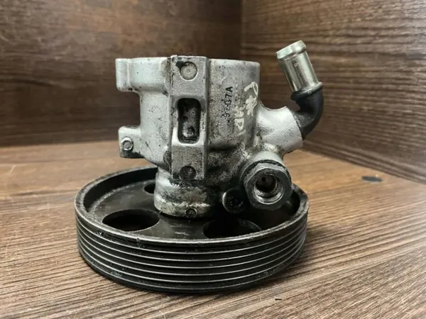Pompe de direction assistée OEM 9608871080 pour Peugeot image 4