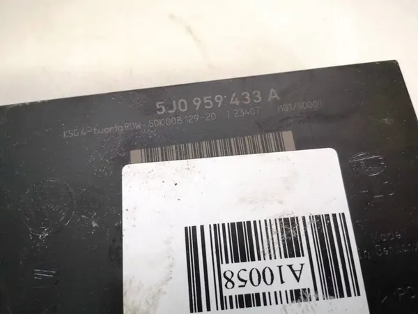 Skoda Fabia Komfortmodul 2008 1.4L 5j0959433a image 2