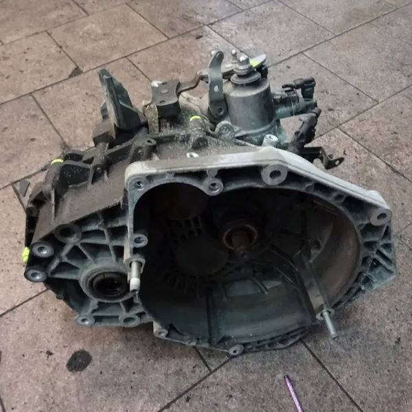 OPEL INSIGNIA 2.0CDTI Manuaalivaihteisto F40 55561696 image 3