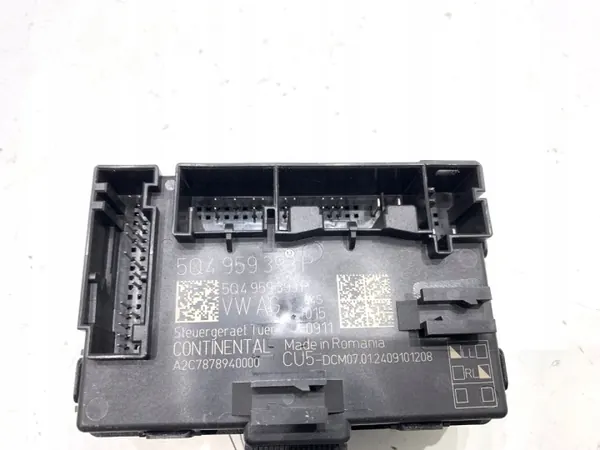 OEM 5Q4959393P Voorlinker deurmodule Skoda Octavia IV image 3