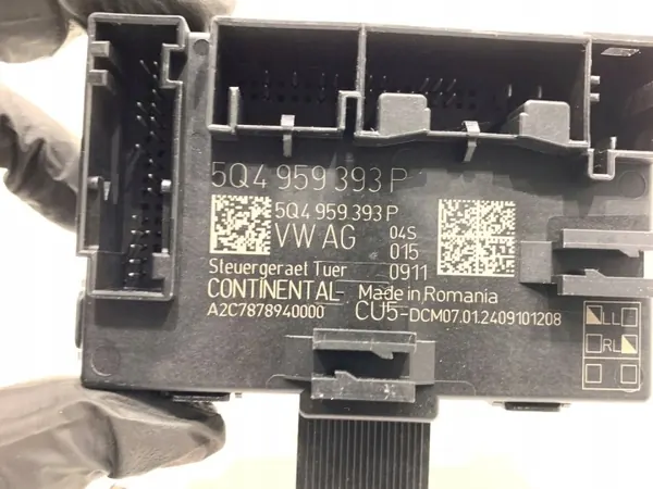 OEM 5Q4959393P Voorlinker deurmodule Skoda Octavia IV image 4
