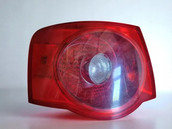 Luz trasera LED izquierda OEM 518671808 para Jetta image 3