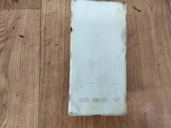 Audi keskuslukituspumppu OEM 8L0862257E - Käytetty image 2