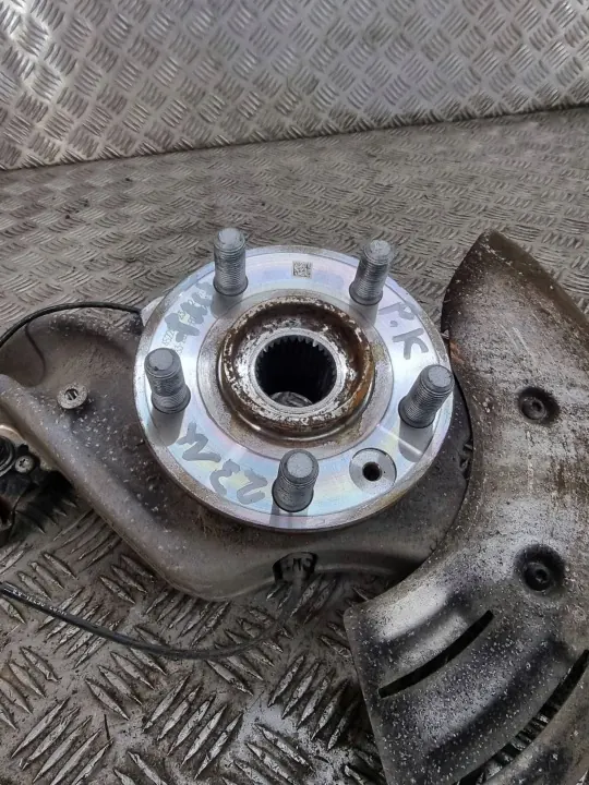 MK833K186BC Voorlinker wielnaaf voor Jaguar F-Pace image 4