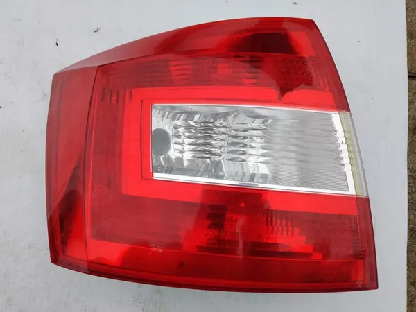 Luz Trasera Izquierda - Skoda Rapid 12-17 Spaceback 5JJ945095 image 2