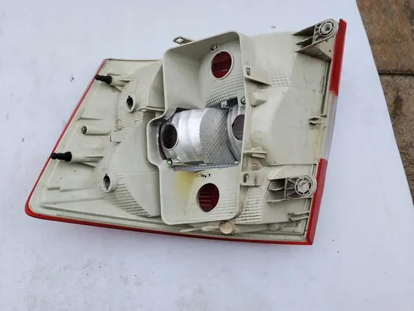 Luz Trasera Izquierda - Skoda Rapid 12-17 Spaceback 5JJ945095 image 8