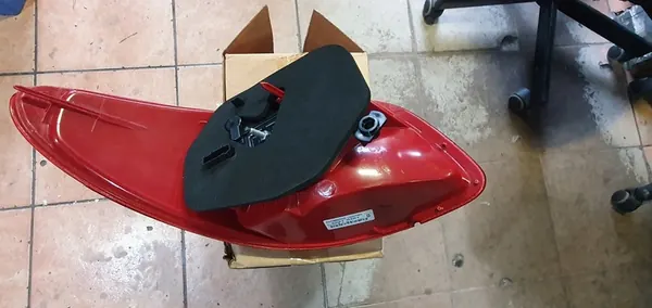 PEUGEOT 206 Lámpara Trasera Derecha Nueva image 2