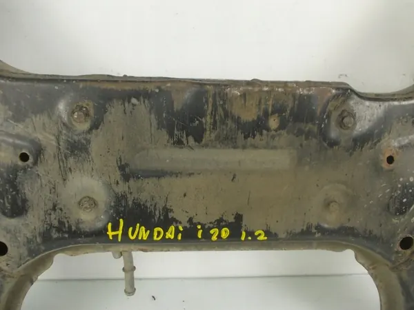 Travesaño Hyundai i20 08-14 usado OEM 0415U43 image 4