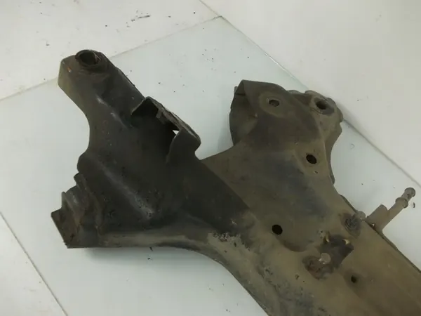 Travesaño Hyundai i20 08-14 usado OEM 0415U43 image 6