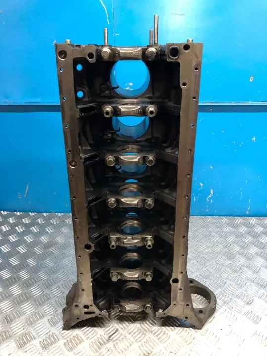 Mercedes OM613 motorblok OEM 6130110101 image 2