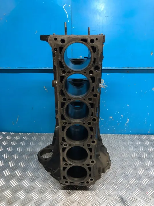 Mercedes OM613 motorblok OEM 6130110101 image 9
