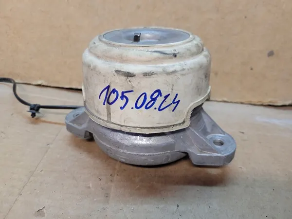 Moottorin tuki Mercedes E W212 CDI A2122403017 image 2