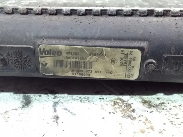 Radiador de agua OPEL VIVARO 1.9L Diesel 2005 OEM 91166000 image 3