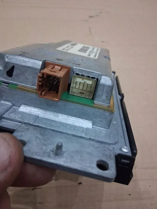 OEM 96735395XT Radionavigointinäyttö Peugeot 207:lle image 4