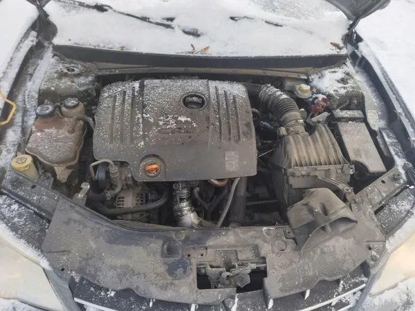 Chrysler Sebring Motoroljepanna 2008 2.0L 03G103603AA image 7