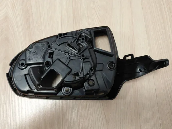 Marco espejo derecho Hyundai i30 III OEM - Usado image 5