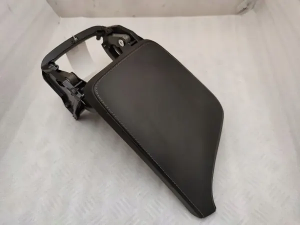 Volvo XC90 middenconsole armsteun OEM 31420995 image 2