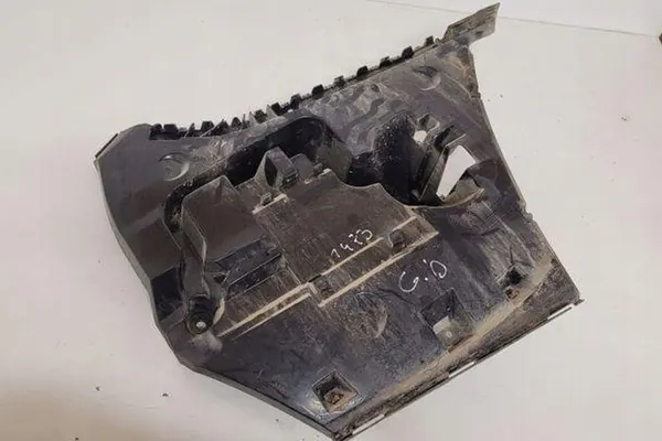 Scivolo posteriore destro paraurti BMW 5 (F10) 2012 image 2