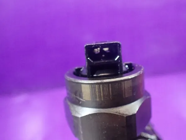 Iniettore Ford Galaxy I MK1 95-00 1.9 TDI 038130073H image 3