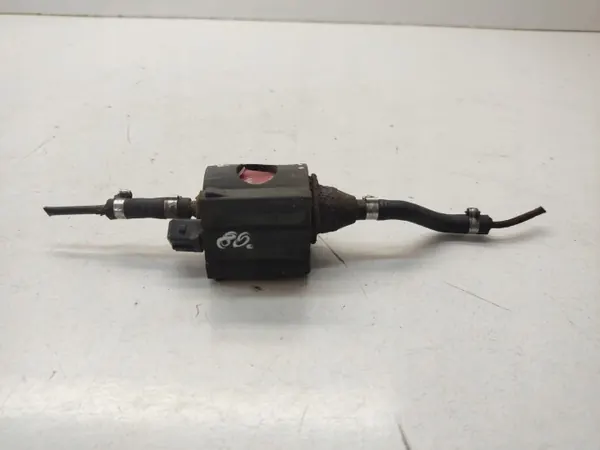BMW 5 E39 2001 Pompa carburante Webasto OEM AAA14672 image 3