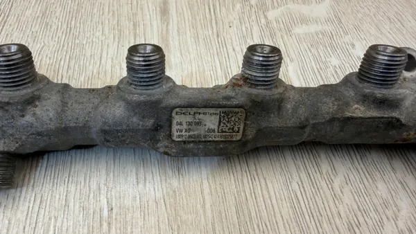 Bande d'injecteur & Capteur OEM 04L130093 VW T6 image 3