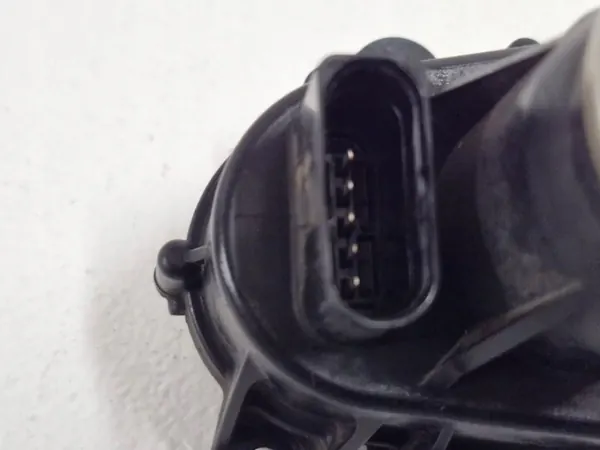 Volvo V40 II 2.0 D4 Klaffinställare OEM 31293737 image 4