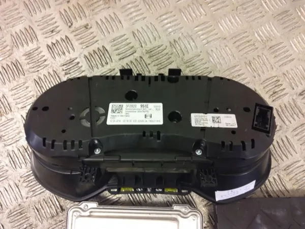 Kit d'allumage SEAT OE 04L907309R pour Leon ST 1.97L image 8