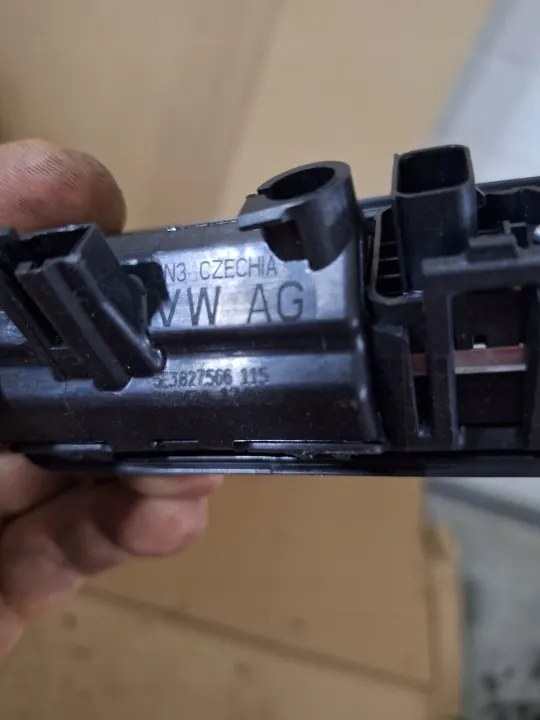 Injector AdBlue OEM 05L131113AD para VW Group 2.0TDI image 4