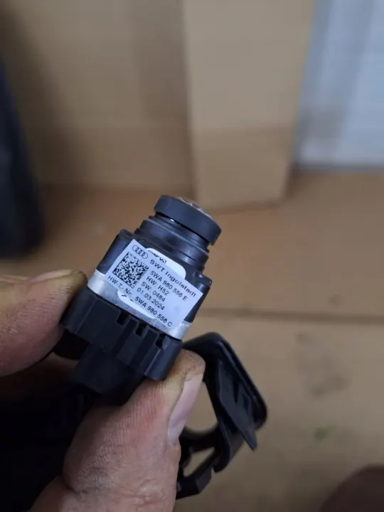 Injector AdBlue OEM 05L131113AD para VW Group 2.0TDI image 5