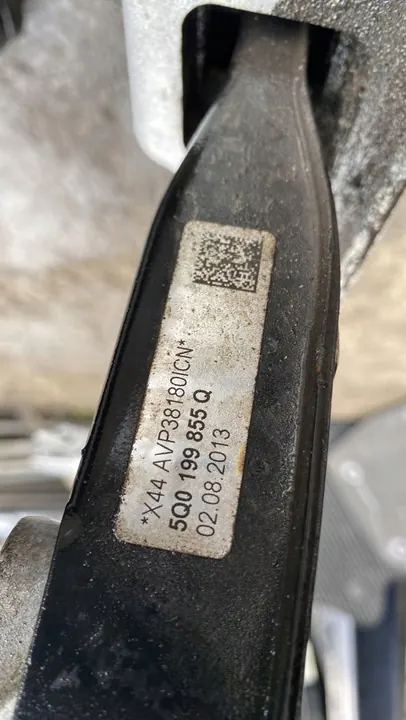 Sottoscocca anteriore AUDI A3 (8V1, 8VK) 2.0L diesel image 7