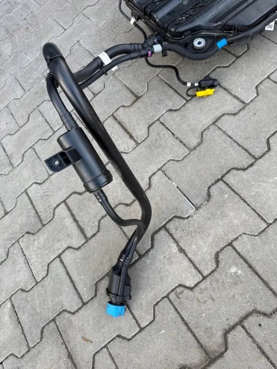 Réservoir AdBlue & Bouchon OEM WEWEWEQ231 Renault Scenic IV image 6