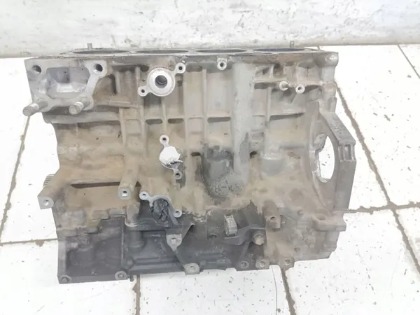 Toyota motorblok OEM 1AD voor Avensis T270 2010 image 2