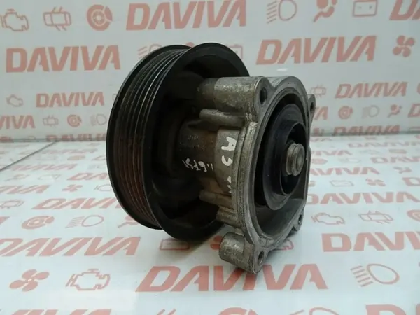 Pompa acqua Audi A3 1.6 FSI 2007 Hatchback 03C121004D image 4