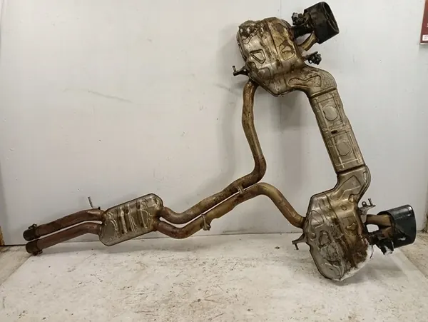 OEM 4K0253411M Katalysator Audi RS6 C8 image 2