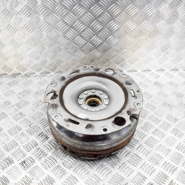 Volante de Dupla Massa Audi A6 2.0 TDI 0B1141031P image 3