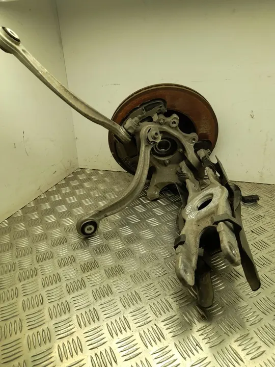 Alloggiamento Cuscinetto Ruota Mercedes-Benz EQC 2020 Posteriore Destro A2055467480 image 2