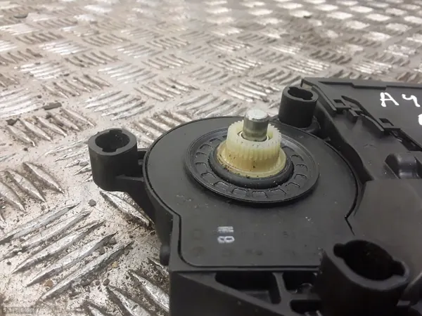 Régulateur de vitre Audi A4 B7 OEM 8E1959802H image 3