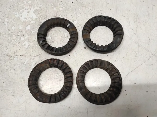 OEM ALFA ROMEO GIULIA GT JUNIOR 63- Coussinets Ressort Avant image 3