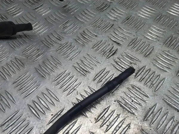 Câble de capteur ABS arrière gauche Audi A5 2018 OEM 8W0972253 image 3