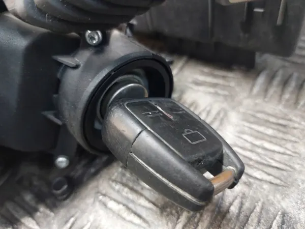 Conjunto interruptor de partida OEM 55189630 Opel image 10