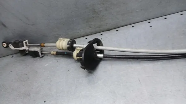 Opel Vectra Gear Shift Cable 1.9CDTI 05-09R 55355351EQ image 3