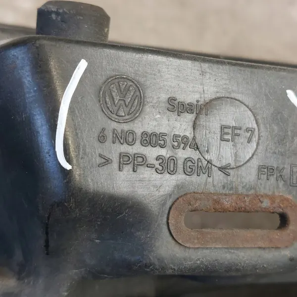 Volkswagen Polo 3 III Frontverstärkung + Lüfter image 3