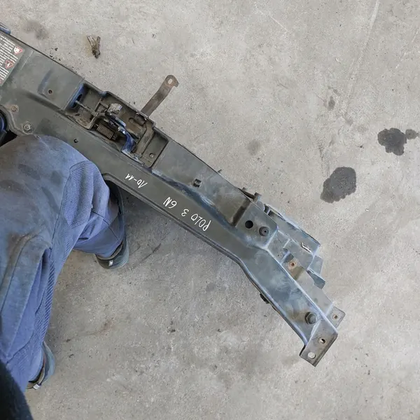 Volkswagen Polo 3 III Frontverstärkung + Lüfter image 6