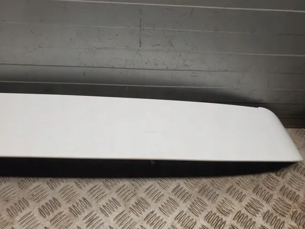 OEM 8R0827933C achterspoiler voor Audi Q5 - Gebruikt image 4