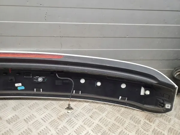 OEM 8R0827933C achterspoiler voor Audi Q5 - Gebruikt image 6