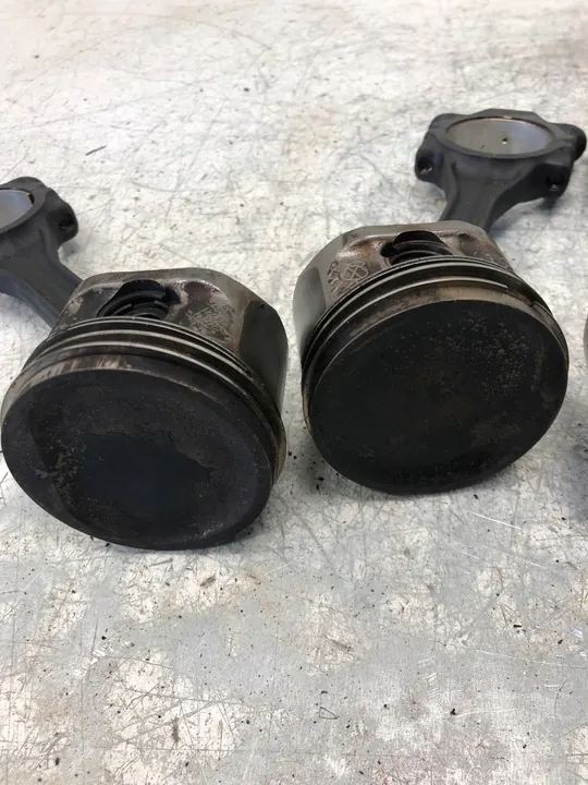 VW Skoda Audi AUC Kolvset image 7