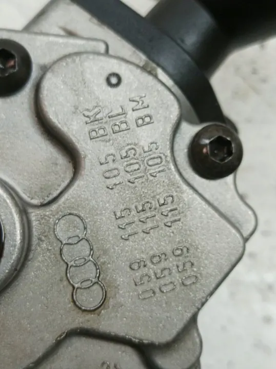 Oljepump OEM 059115105BK för Audi A6 3.0 TDI image 4