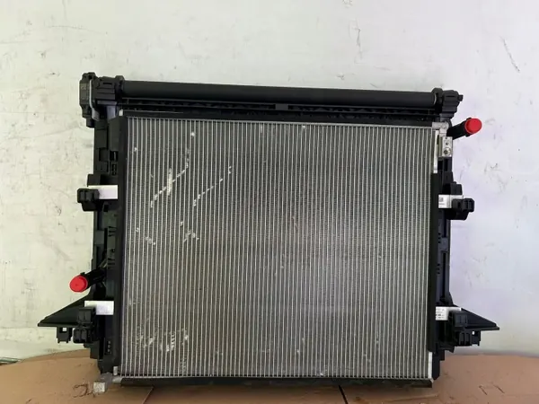 Gebrauchtes Kühlersatz OEM 5Q0121251HQ für VW ID.3/ID.4 image 2