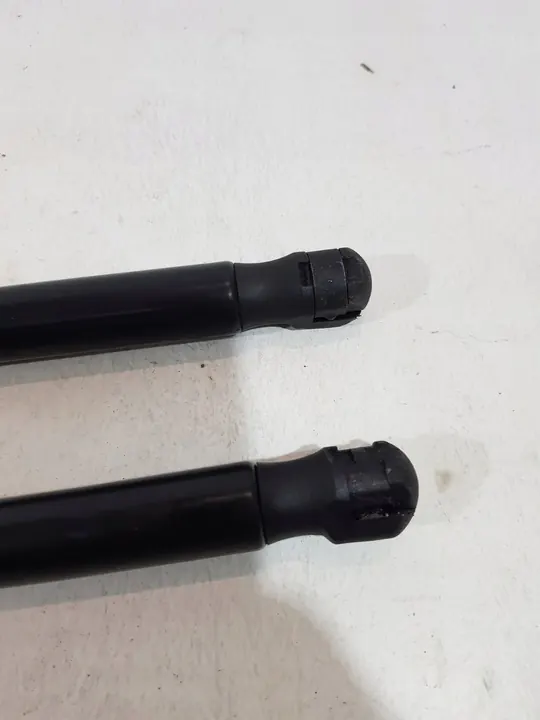 Amortisseurs de capot A2049800964 Mercedes C-Class W204 1.8 CGI image 4